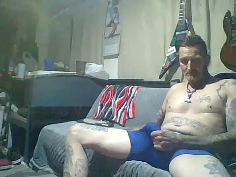 Snapshot of 2Hot2gether69 chatting on October 28, 2025, 1:47 pm 2Hot2gether69 online show from October 28, 2025, 1:47 pm