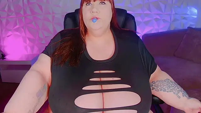 Snapshot of BiggyMelon chatting on October 4, 2025, 3:04 am BiggyMelon online show from October 4, 2025, 3:04 am