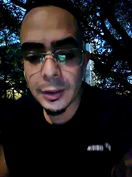 Snapshot of FeloBad chatting on May 24, 2026, 11:32 pm FeloBad online show from May 24, 2026, 11:32 pm