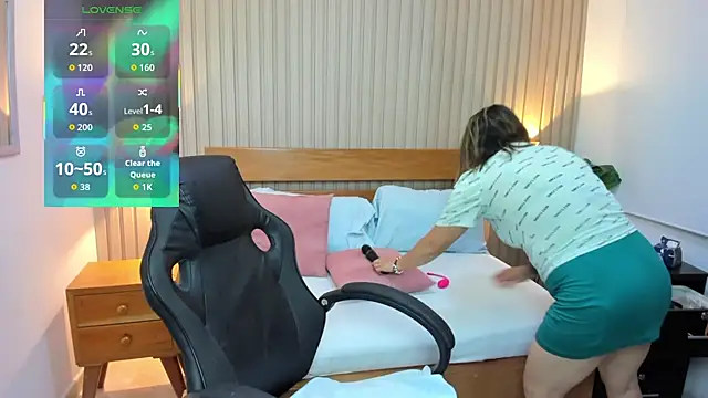 Snapshot of luciana_ballesteros_ chatting on March 3, 2026, 12:22 pm luciana ballesteros online show from March 3, 2026, 12:22 pm