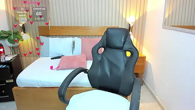 Snapshot of luciana_ballesteros_ chatting on March 20, 2026, 12:21 pm luciana ballesteros online show from March 20, 2026, 12:21 pm