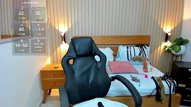 Snapshot of luciana_ballesteros_ chatting on March 31, 2026, 12:05 pm luciana ballesteros online show from March 31, 2026, 12:05 pm