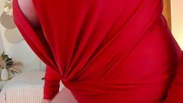 Snapshot of RamonaSimons chatting on October 15, 2025, 6:19 pm RamonaSimons online show from October 15, 2025, 6:19 pm