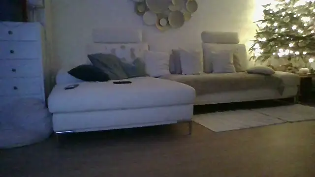 Snapshot of lyajoliee chatting on December 11, 2024, 8:07 pm lyajoliee online show from December 11, 2024, 8:07 pm