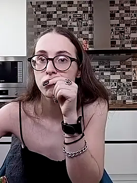 MartiniiSelenna online show from March 11, 2025, 12:50 pm