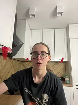 MartiniiSelenna online show from January 19, 2026, 6:17 am