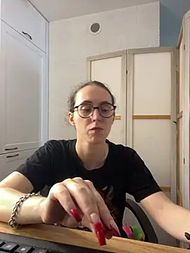 MartiniiSelenna online show from July 8, 2026, 5:45 am