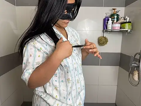 Snapshot of neelayoung chatting on January 18, 2025, 6:10 pm neelayoung online show from January 18, 2025, 6:10 pm