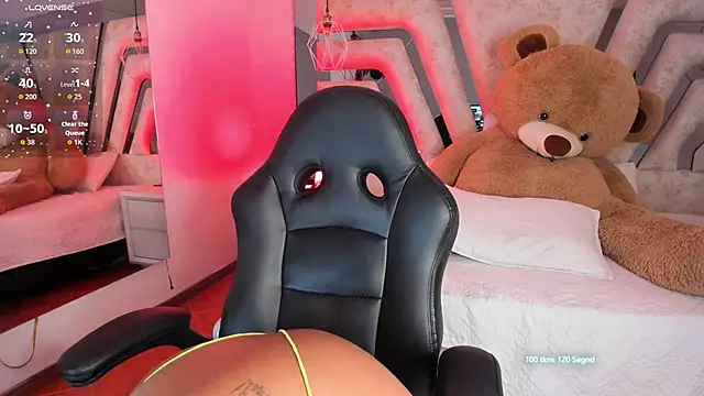 Snapshot of AngelineHeet chatting on February 18, 2026, 3:13 am AngelineHeet online show from February 18, 2026, 3:13 am