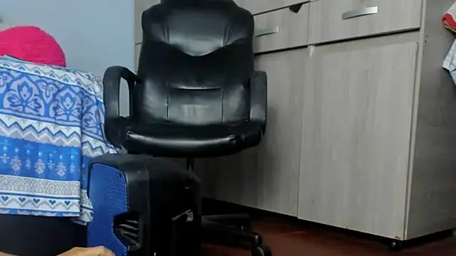 milf danielaa online show from February 14, 2025, 4:15 am