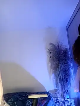 lovely kitt online show from November 28, 2025, 12:57 am