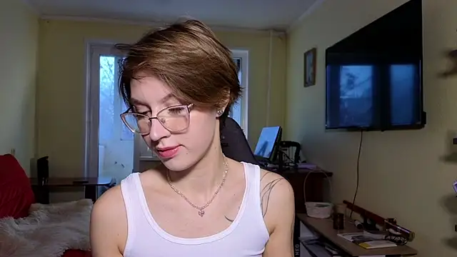 MalvinaBlum online show from November 7, 2025, 2:00 am