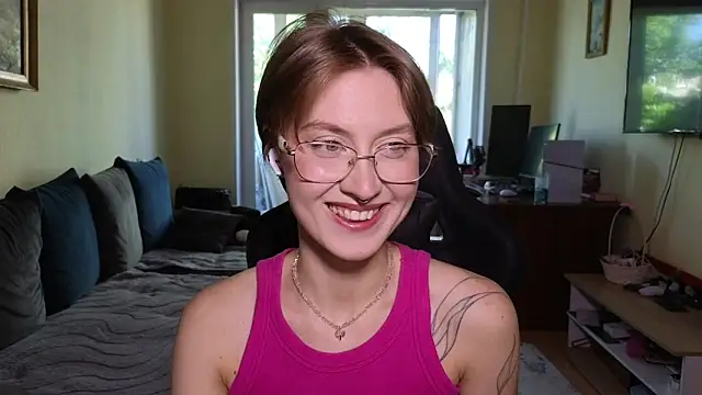 MalvinaBlum online show from June 18, 2026, 7:08 am