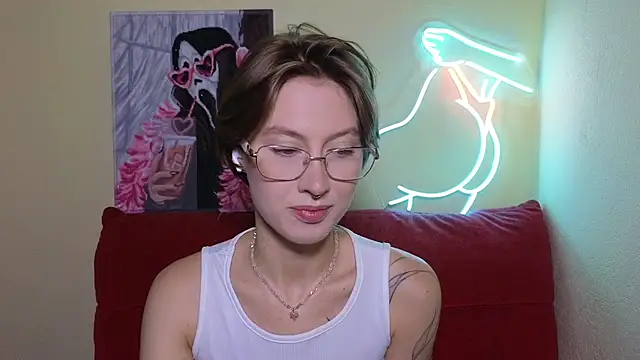 MalvinaBlum online show from July 16, 2026, 2:17 am