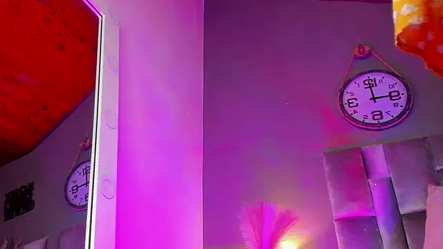 alaia-rogers online show from March 3, 2025, 2:37 pm