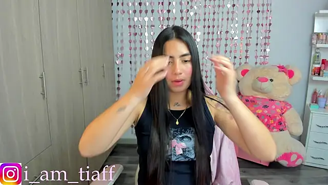 tifany tay2 online show from July 11, 2026, 4:59 am