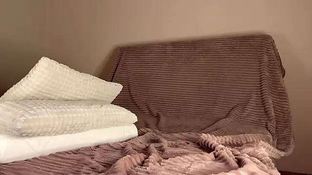 Snapshot of itsmaxxbaby_ chatting on January 14, 2026, 5:57 am itsmaxxbaby online show from January 14, 2026, 5:57 am