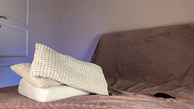 Snapshot of itsmaxxbaby_ chatting on February 7, 2026, 6:50 am itsmaxxbaby online show from February 7, 2026, 6:50 am