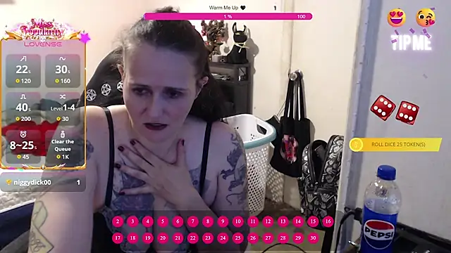 Snapshot of Demonicmiss chatting on May 24, 2026, 12:43 pm Demonicmiss online show from May 24, 2026, 12:43 pm