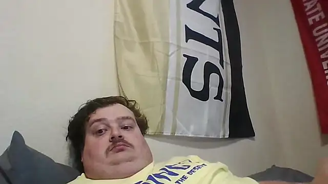 Snapshot of YelpedAverting chatting on October 23, 2025, 7:56 pm YelpedAverting online show from October 23, 2025, 7:56 pm