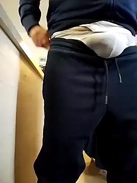 MATTIS11 online show from March 11, 2025, 3:12 pm