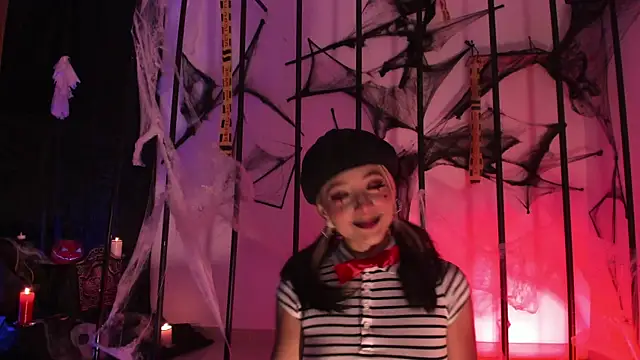 penny sweett  online show from October 11, 2025, 12:21 am