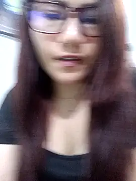 Snapshot of ZUCAAT chatting on February 22, 2026, 4:24 am ZUCAAT online show from February 22, 2026, 4:24 am