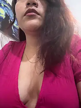 Snapshot of ZUCAAT chatting on February 24, 2026, 3:37 am ZUCAAT online show from February 24, 2026, 3:37 am