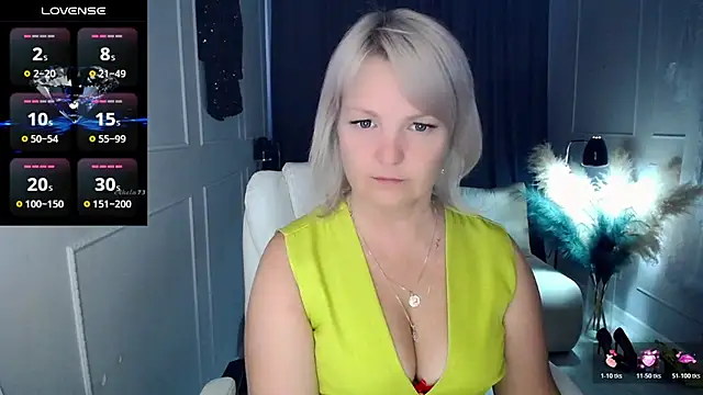 Snapshot of Juarnea chatting on April 2, 2026, 11:19 am Juarnea online show from April 2, 2026, 11:19 am