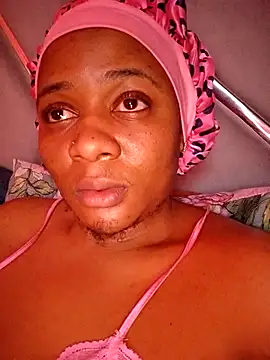 Snapshot of CocoBootyyy chatting on November 18, 2025, 3:01 am CocoBootyyy online show from November 18, 2025, 3:01 am