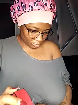 CocoBootyyy online show from May 3, 2026, 6:36 pm