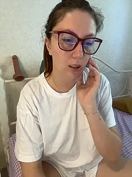 BeatriceTender online show from May 25, 2026, 1:17 pm