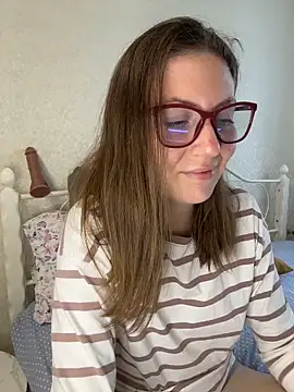 BeatriceTender online show from May 31, 2026, 12:45 pm