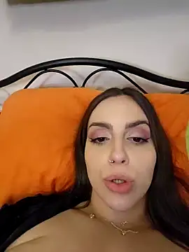 Snapshot of Sexycouplexxx69 chatting on February 28, 2025, 5:37 pm Sexycouplexxx69 online show from February 28, 2025, 5:37 pm