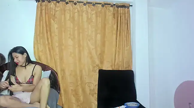 Lissa petite online show from March 3, 2025, 1:10 am