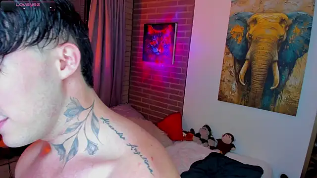 liam oficial02 online show from April 1, 2026, 4:46 am