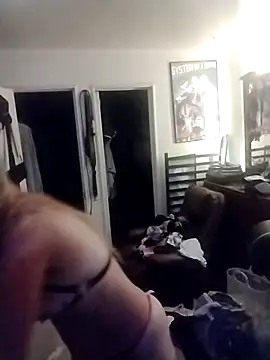 halobabe7620 online show from October 15, 2025, 10:04 am