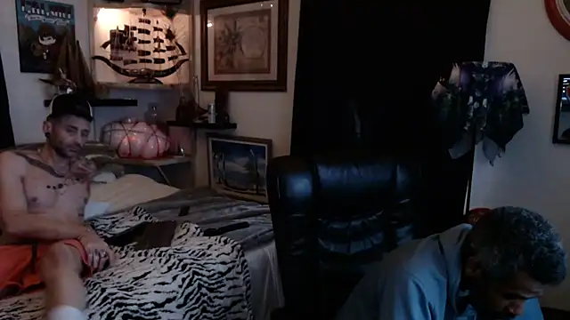 Snapshot of ShiaWay chatting on February 4, 2025, 8:59 pm ShiaWay online show from February 4, 2025, 8:59 pm