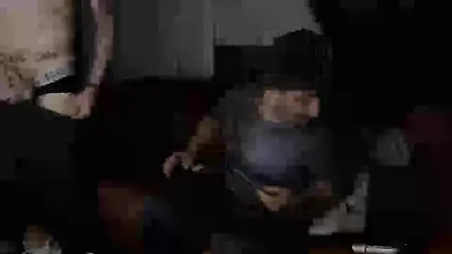 Snapshot of ShiaWay chatting on December 1, 2025, 9:58 am ShiaWay online show from December 1, 2025, 9:58 am