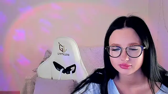 Snapshot of MishkaMe chatting on February 21, 2026, 7:20 am MishkaMe online show from February 21, 2026, 7:20 am