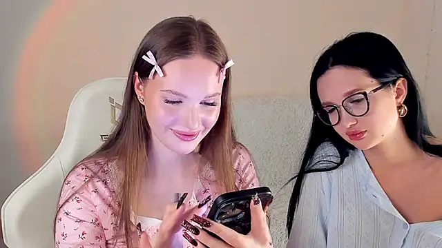 Snapshot of MishkaMe chatting on February 24, 2026, 1:09 pm MishkaMe online show from February 24, 2026, 1:09 pm