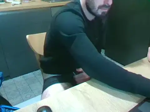 Snapshot of giorgakaci69 chatting on December 19, 2024, 12:02 am giorgakaci69 online show from December 19, 2024, 12:02 am