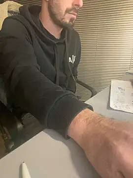 Snapshot of giorgakaci69 chatting on February 11, 2026, 5:18 pm giorgakaci69 online show from February 11, 2026, 5:18 pm