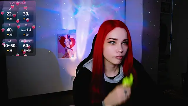 Alisa owl online show from March 5, 2025, 3:18 pm