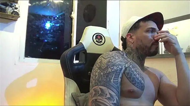 Angel sex latin online show from January 13, 2025, 9:30 am