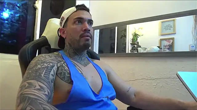 Angel sex latin online show from January 25, 2025, 7:17 am