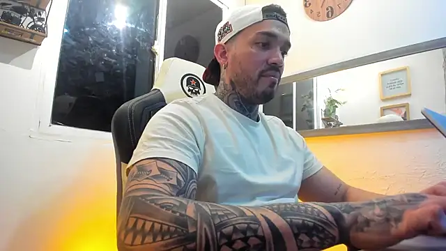 Angel sex latin online show from February 2, 2025, 3:43 am