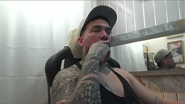 Angel sex latin online show from October 10, 2025, 4:44 am