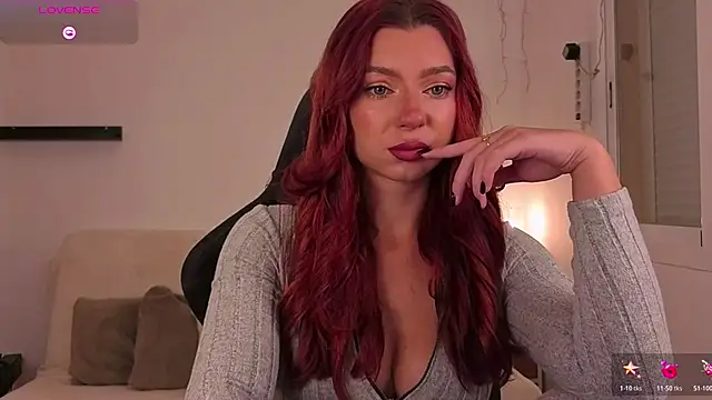 Snapshot of Karinchik_ chatting on December 2, 2025, 7:53 pm Karinchik online show from December 2, 2025, 7:53 pm