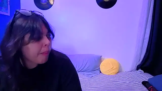miacanela xo online show from May 21, 2026, 3:02 am